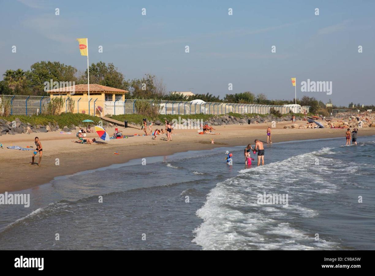 Camping Carabasse Vias Plage. 外观 照片