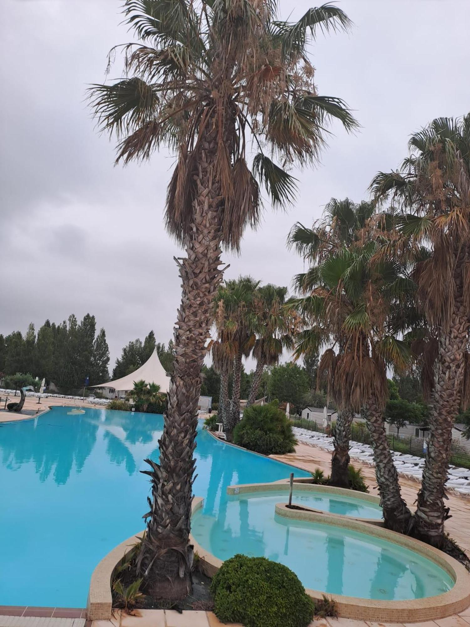 Camping Carabasse Vias Plage. 外观 照片